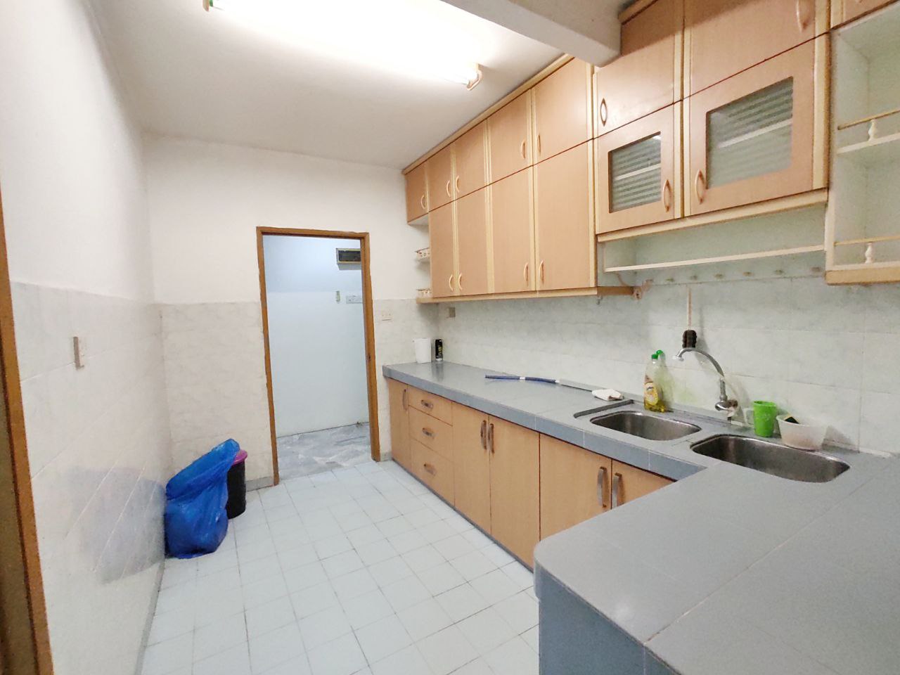 Apartment Putra Permai Seri Kembangan