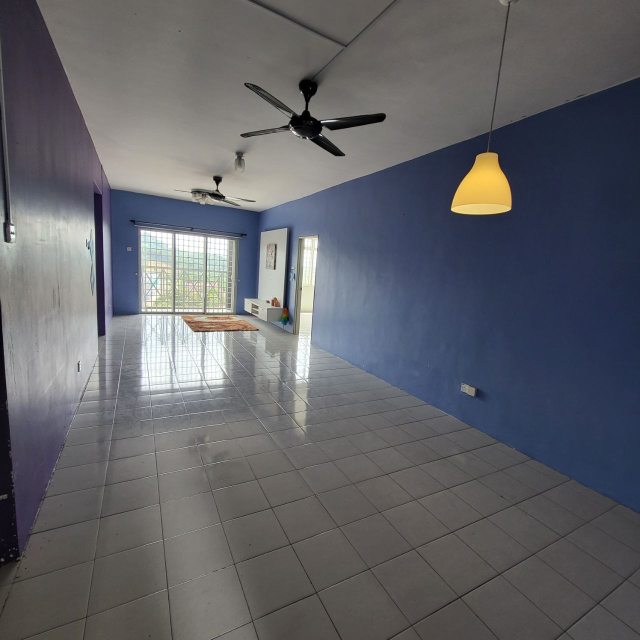 Partly Furnished Pelangi Kondominium Bangi Desa