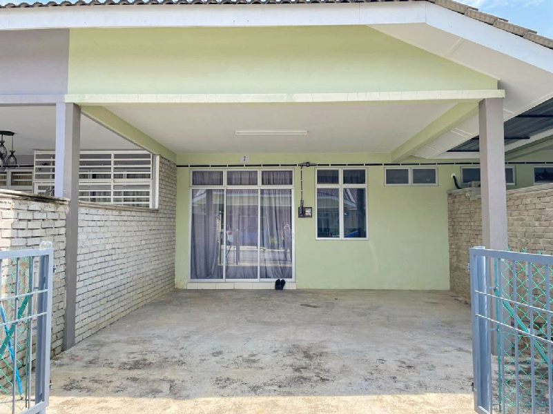 TERES SETINGKAT PERUMAHAN BUKIT RANGIN DAMAI BYPASS KUANTAN 