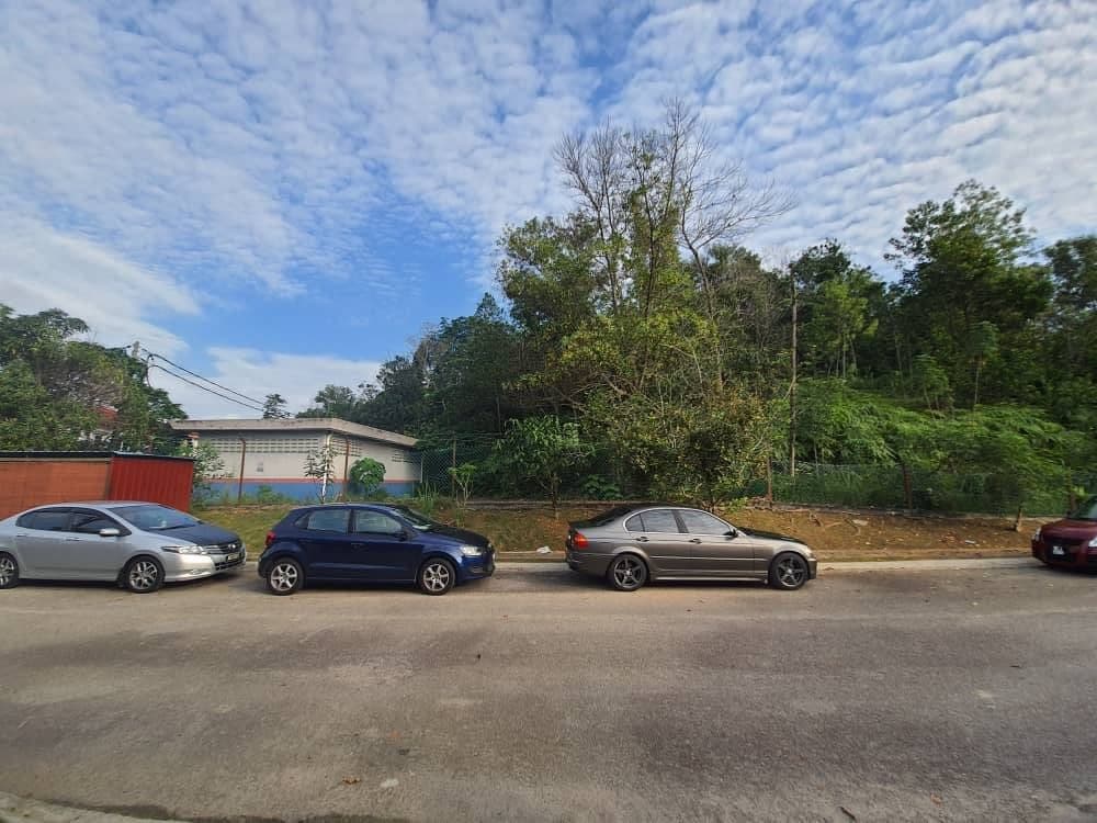 TERES 2 TINGKAT TAMAN PULAI VILLA, SEREMBAN - photo 2