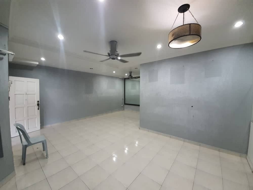 TERES 2 TINGKAT TAMAN PULAI VILLA, SEREMBAN - photo 3