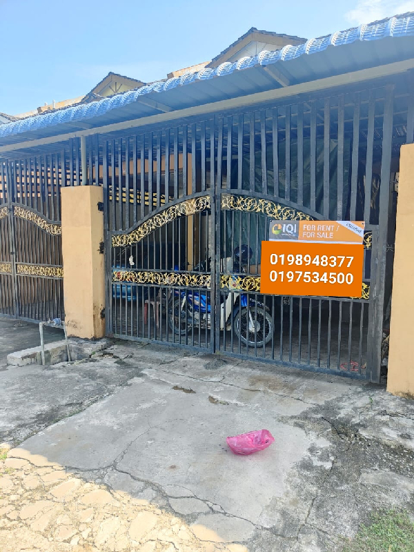 Rumah Corner Lot 2 Tingkat Untuk Di jual