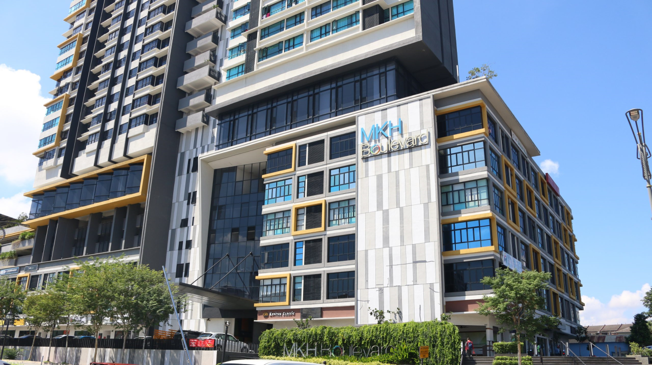 Ready Established Tenant New 6storey Shop Office