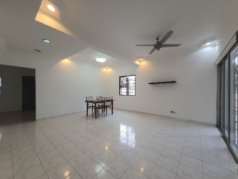 END LOT - NON BUMI UNIT Double Storey - Taman Putra Prima Puchong Selangor - photo 4