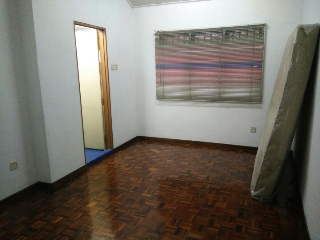 3sty terrace, Taman Sri Sinar, Segambut, Kepong - photo 4