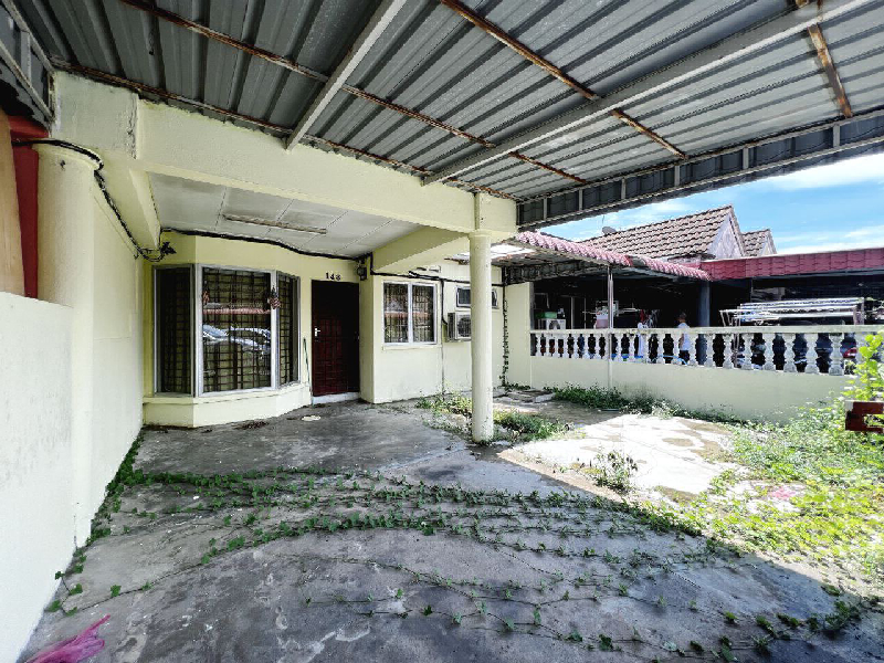 Rumah Teres Setingkat Untuk Dijual Segera @ Seri Manjung Fasa 2G, Manjung, Perak - photo 2