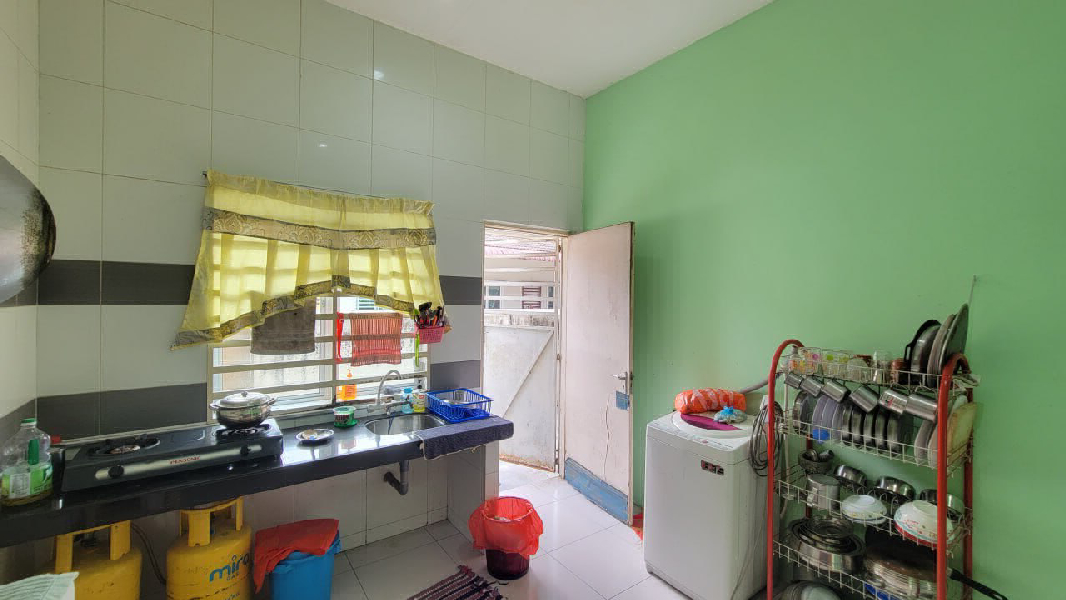 Rumah DEPAN PADANG Klebang Ipoh Untuk Dijual - photo 11