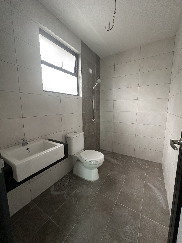 IQI Realty Sdn Bhd - photo 13