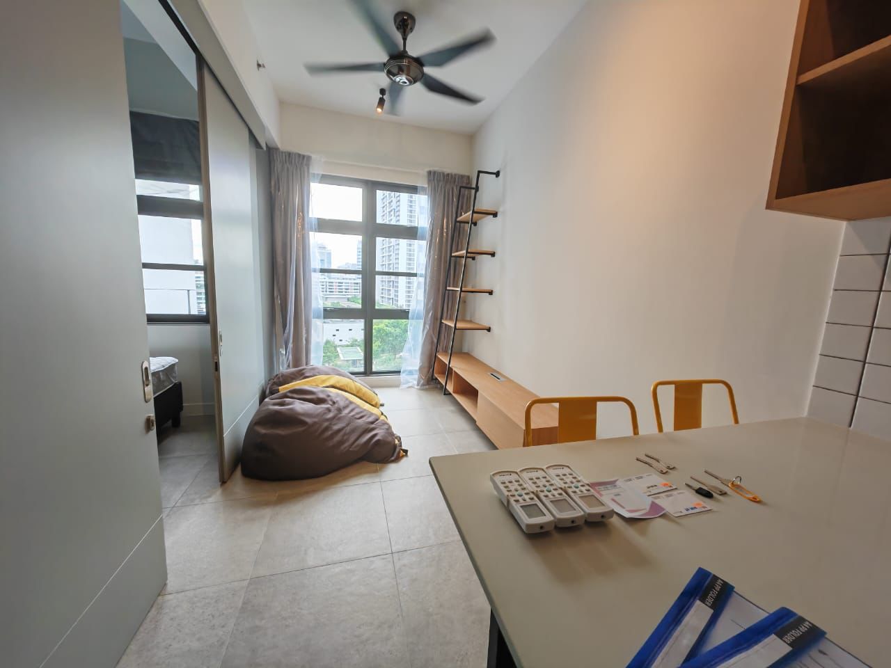 3 room Union Suite walking distance to BRT Station - photo 5