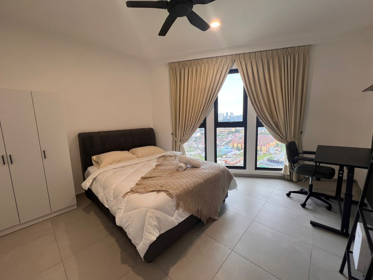 Yolo Signature Suite ...