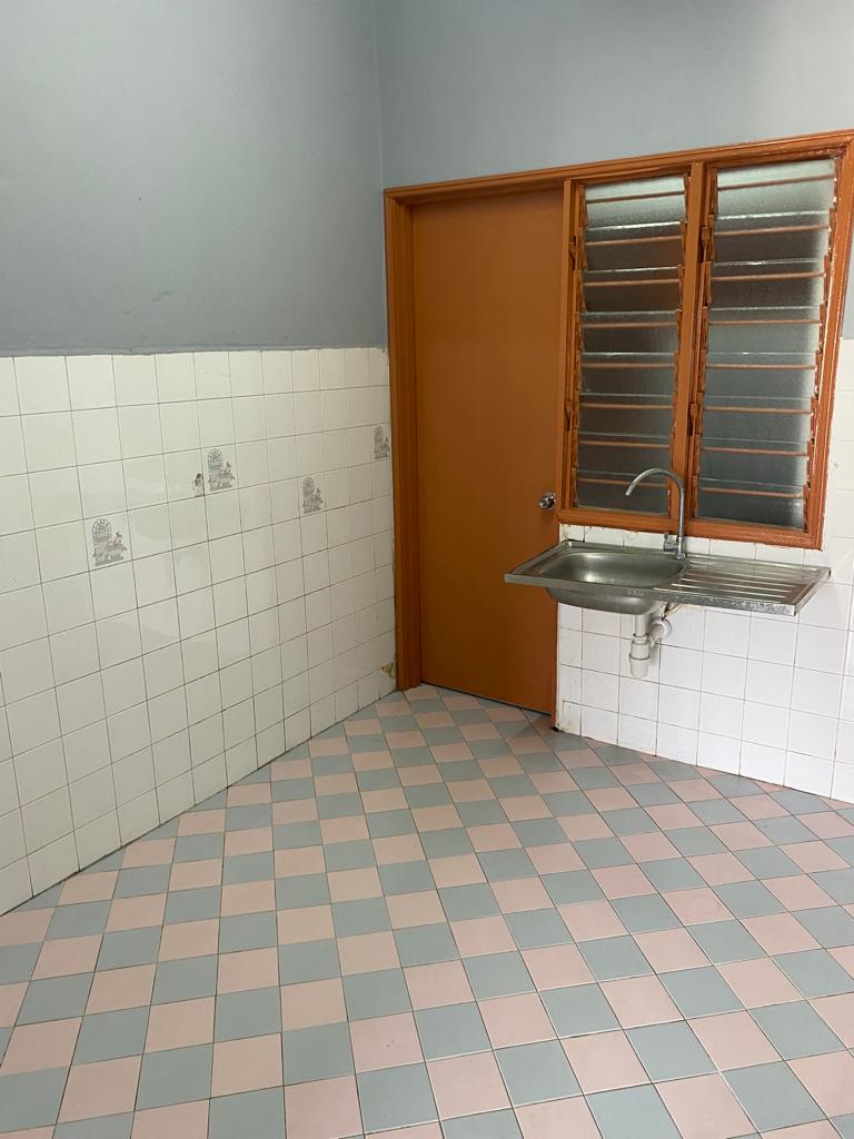 Bandar Sri Damansara SD Apartment For Rent - photo 4