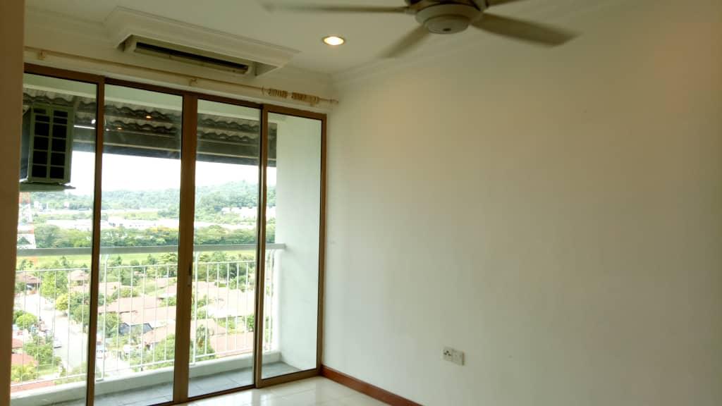 Ritze Perdana Apartment Damansara Perdana - photo 4