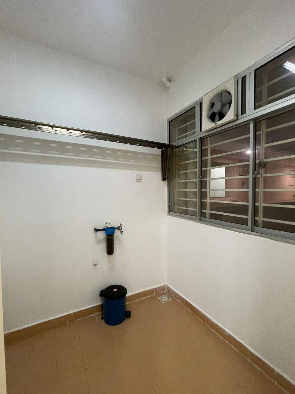 Aman Heights Condominium Seri Kembangan - photo 9