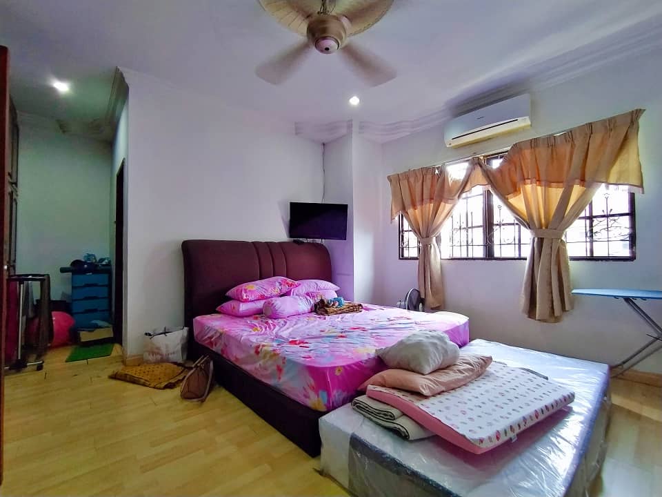 Double Storey Terrace, Taman Cheras Prima Kajang - photo 4