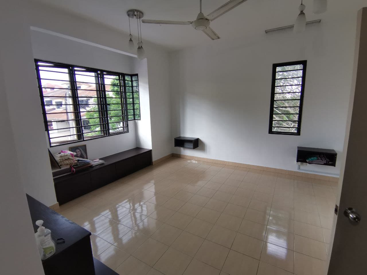 2 AND HALF STOREY END LOT TAMAN BUKIT KAJANG BARU - photo 2