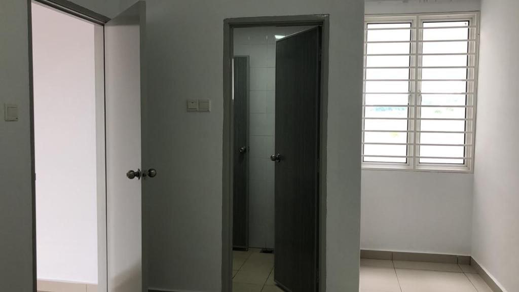 FOR RENT APARTMENT AT TAMAN SABHA IMPIAN KAJANG - photo 3