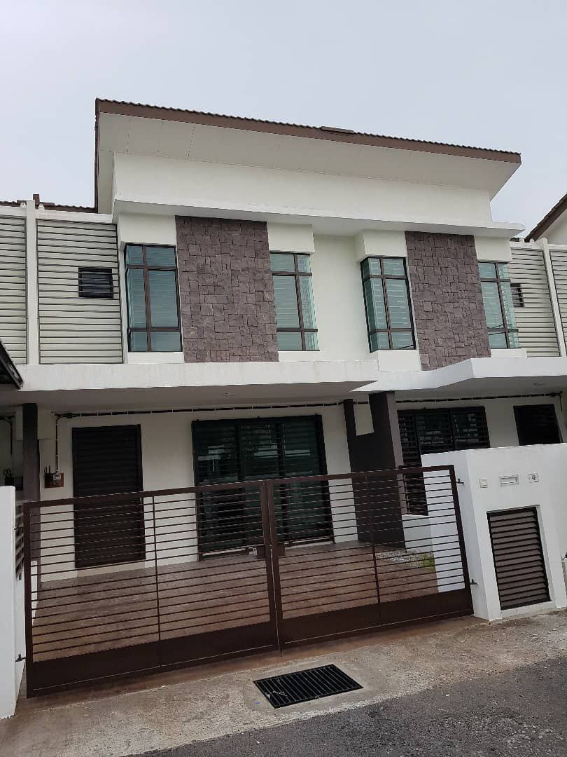 Double Sty terrace saujana klia kota warisan - photo 3