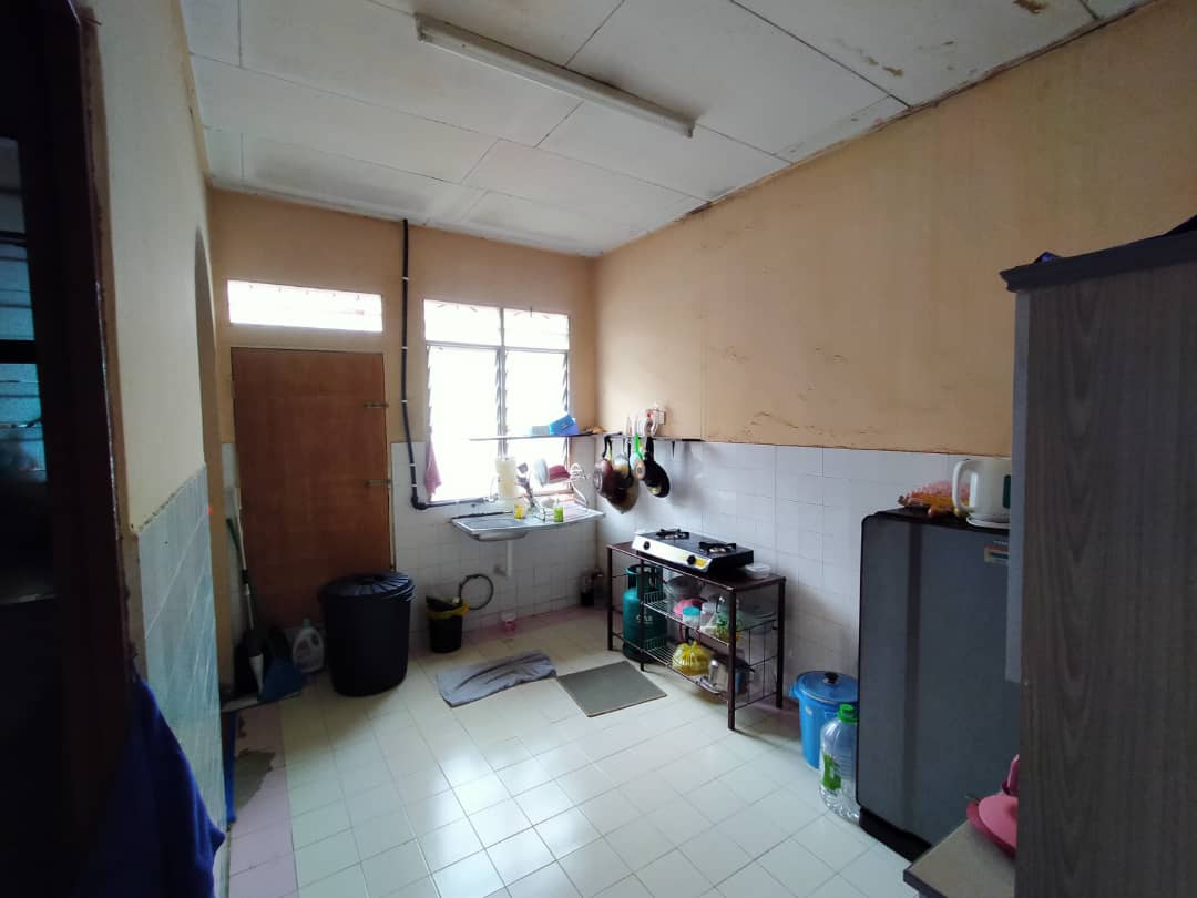 SINGLE STOREY, JALAN WIDURI BUKIT SENTOSA - photo 2