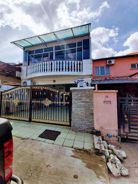 DOUBLE STOREY TERRACE TAMAN IMPIAN INDAH