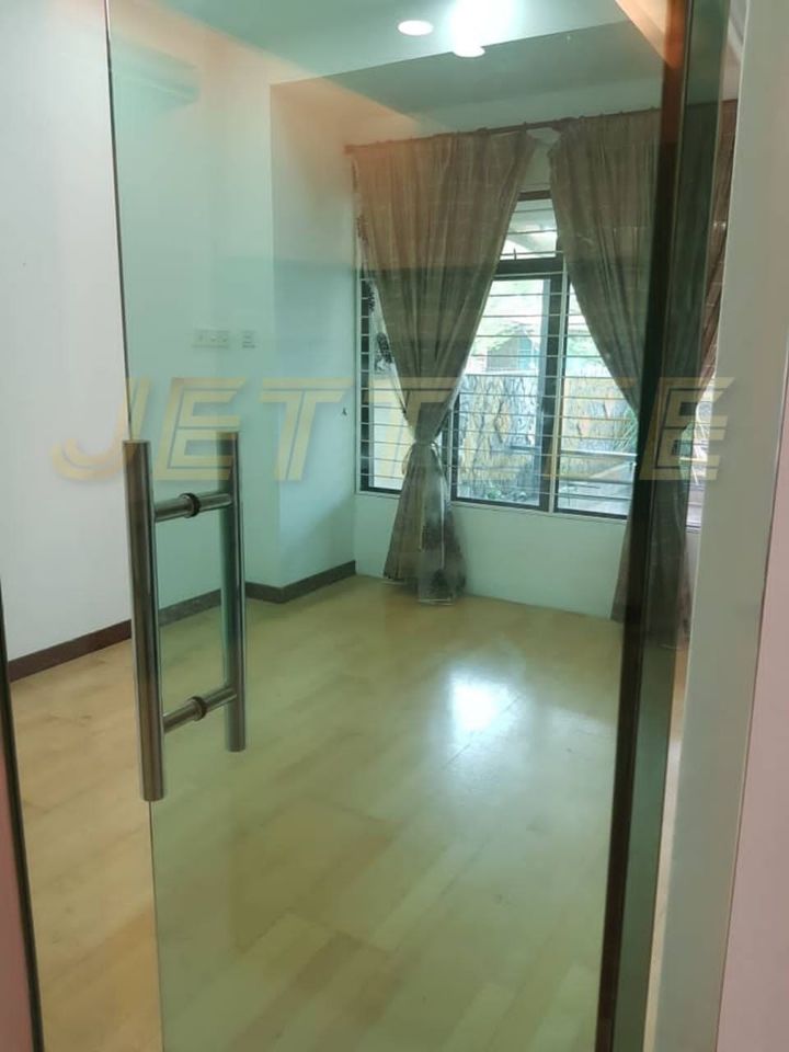 Ambang Botanic  Renovated  extended 2 Stry Semi d - photo 3