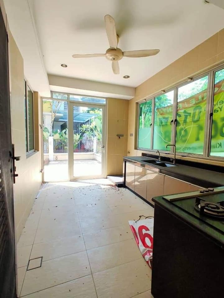 Ambang Botanic 1 2 Storey Semi-D 40x90 Renovated - photo 10