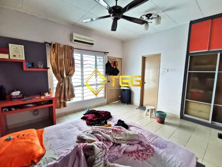 For Sale KLANG Bukit Raja Adora Klang  Renovated Fully Extended Big Balcony 2sty House 20 x 70 - photo 3