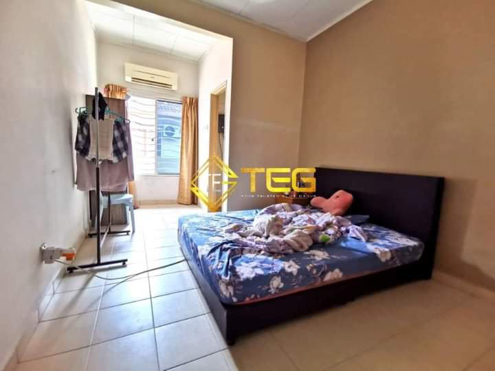 For Sale KLANG Bukit Raja Adora Klang  Renovated Fully Extended Big Balcony 2sty House 20 x 70 - photo 4