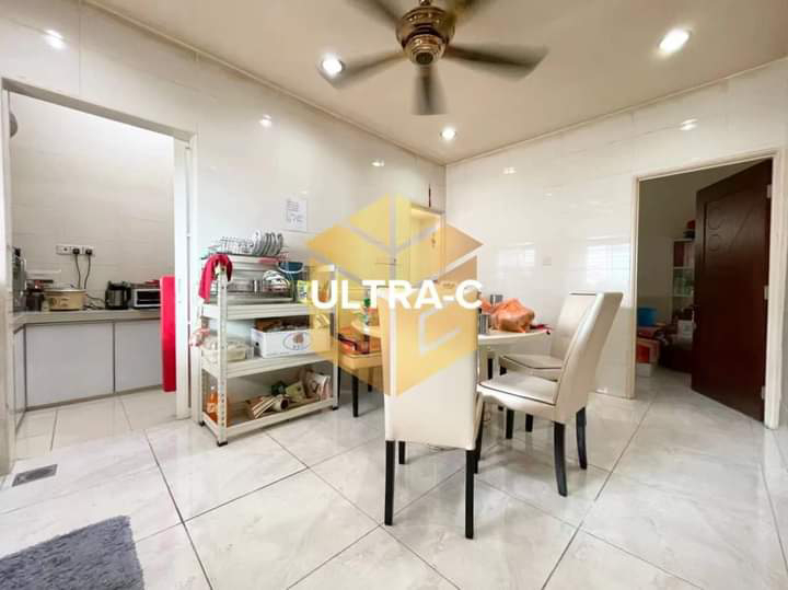 Tip-Top Condition & Renovated Unit*      SETIA ALAM  - photo 2