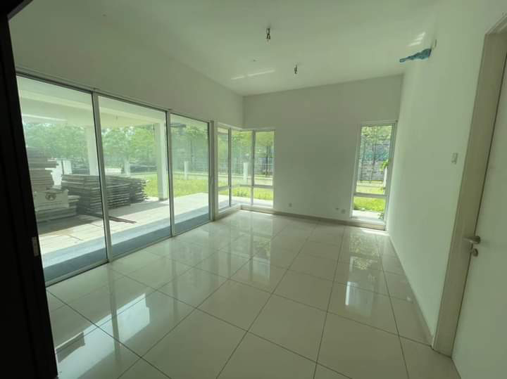 D LAMAN GREENVILLE Corner Bungalow D Laman Greenville KOTA BayuEmas Parkland - photo 2