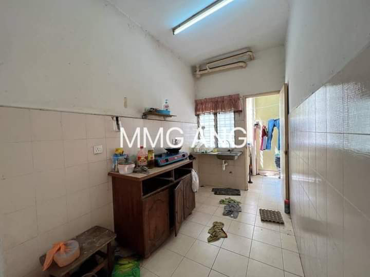 Bandar Botanic ( Kasuarina Apartment )* Gated Guarded* 900 sqft* 3 Room 2 Bath* High floor* Rental R - photo 3