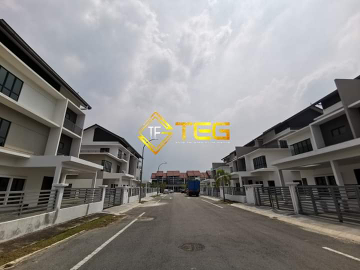 Bandar Puteri KlangBrand New Basic Unit2.5sty Semi D Corner House - photo 2
