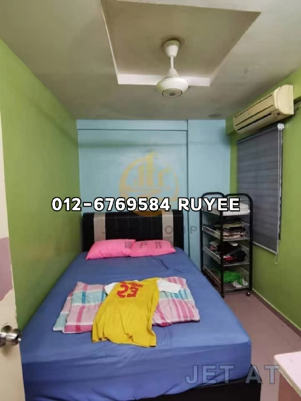 125K LowCost Flat @ Pandamaran Jaya 652 sqft, 2 Bedrooms 2 Bathrooms 3 units Aircond 1 Water heater  - photo 2