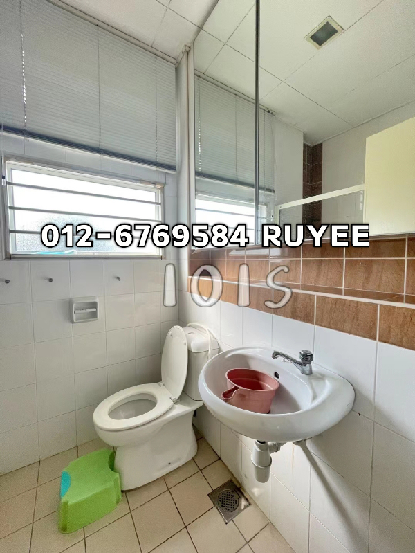 880K kota Kemuning shah alam 22x75 2 sty Reno - photo 8