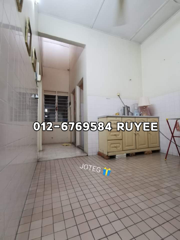 350K Tmn Sentosa,Klang 20x65 1 sty Reno kitchen extended - photo 5