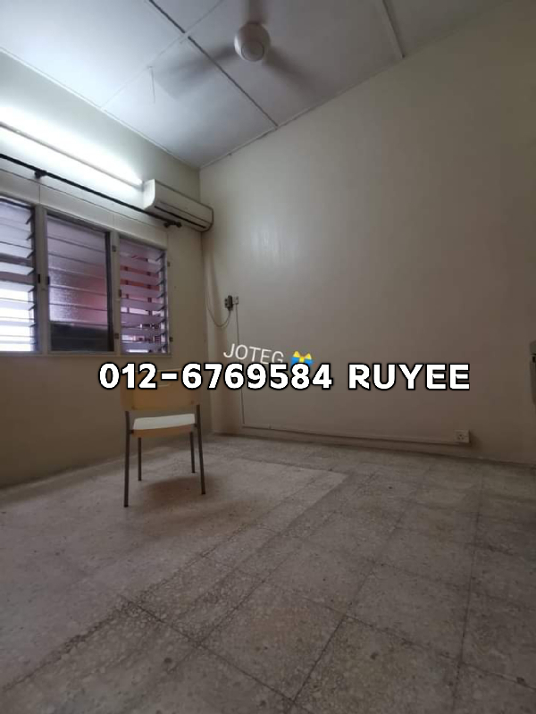350K Tmn Sentosa,Klang 20x65 1 sty Reno kitchen extended - photo 6