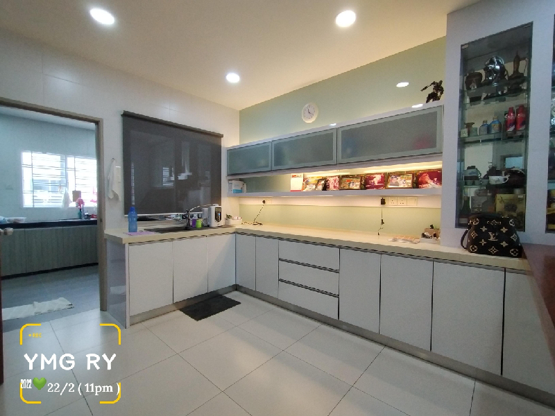 1 15M Ambang botanic 24x75 deluxe 2 sty SUPERLINK tip top condition Reno kitchen cabinet extended - photo 7
