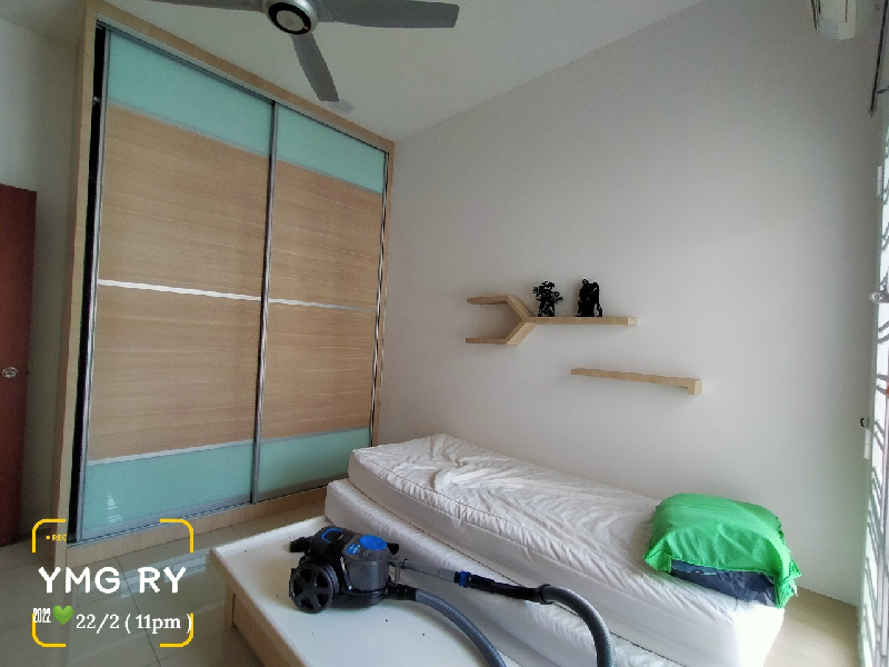 1 15M Ambang botanic 24x75 deluxe 2 sty SUPERLINK tip top condition Reno kitchen cabinet extended - photo 13