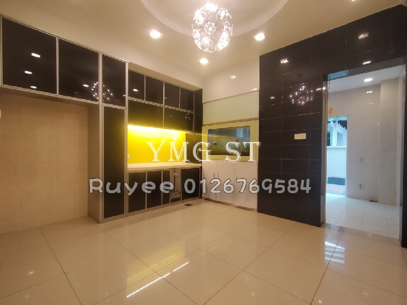 Ambang botanic semi d 2 storey renovated  - photo 6