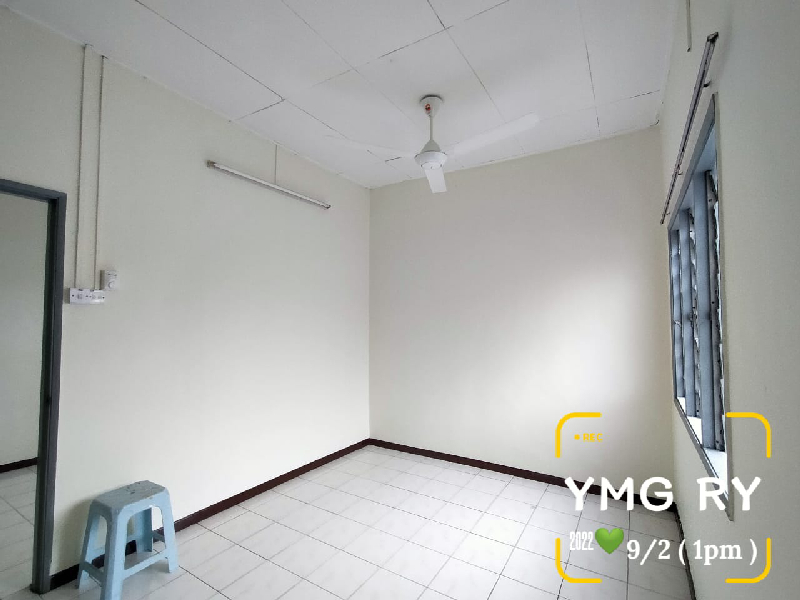 below market value Bukit tinggi 2 storey corner - photo 4