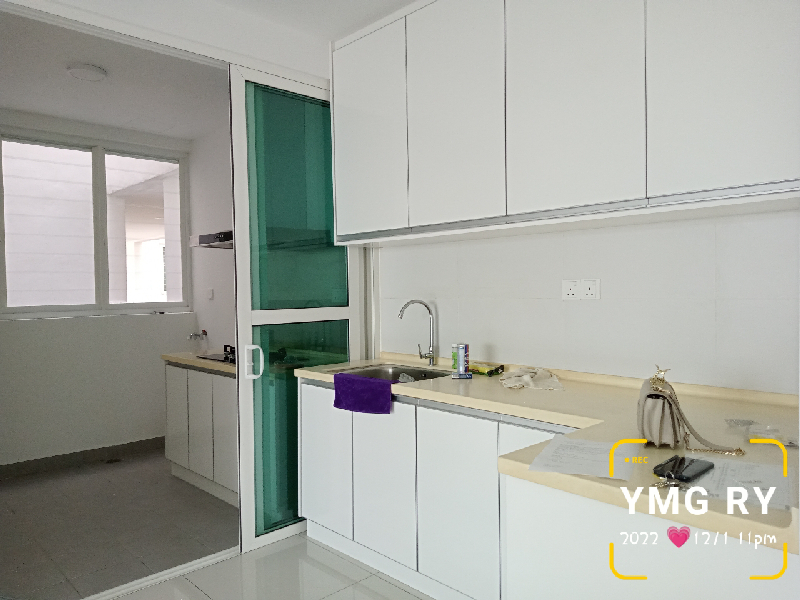 Cheapest price Impiria residence1317sqft aircond - photo 2