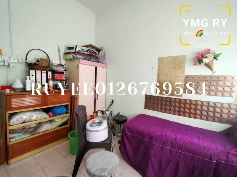 20x70 Banting Sungai Nangka 2 Storey endlot 20x75 4room 3bathroomRenovatedKitchen table with cabinet - photo 11