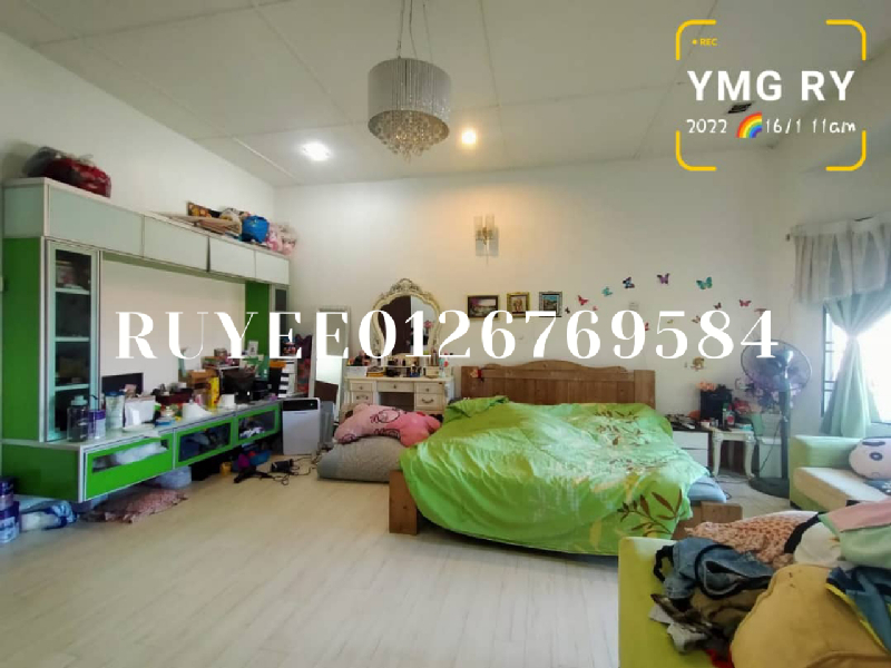 20x70 Banting Sungai Nangka 2 Storey endlot 20x75 4room 3bathroomRenovatedKitchen table with cabinet - photo 13