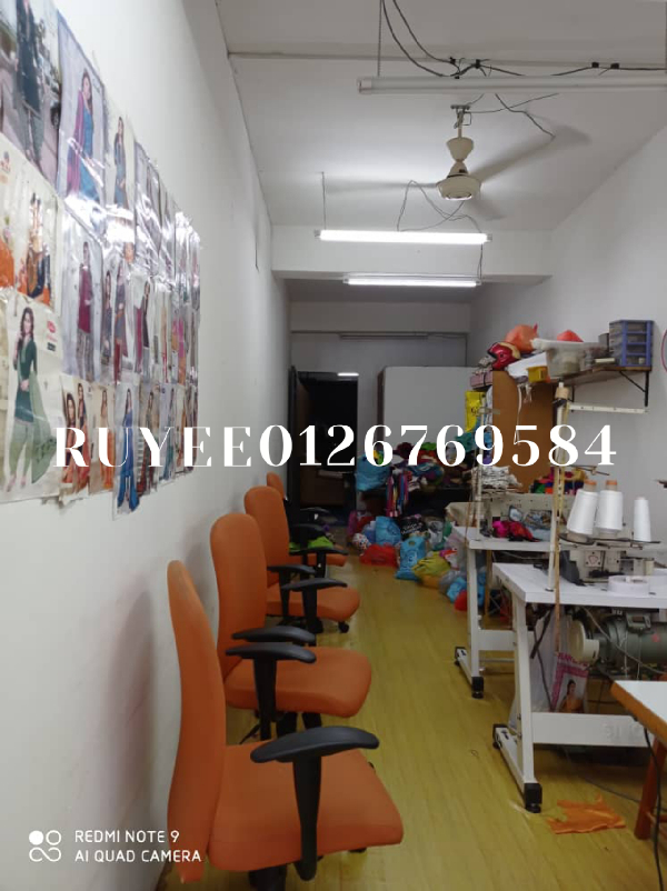 20x80 Price ReductionTaman maznah kampung Jawa Double Storey Shoplot - photo 2