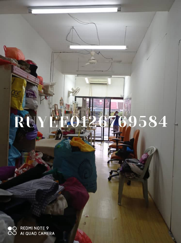 20x80 Price ReductionTaman maznah kampung Jawa Double Storey Shoplot - photo 4