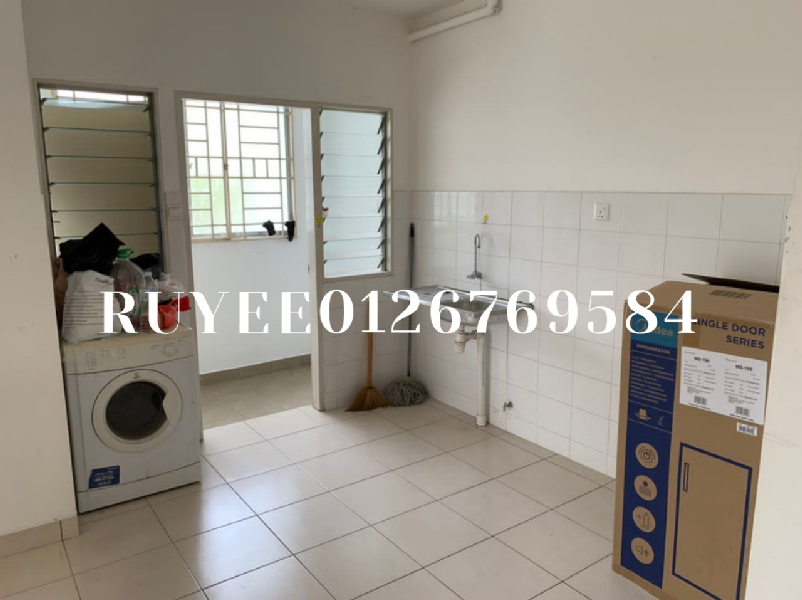 920sqft Seri Baiduri Apartment Partially furnished tenanted basic fan light unit - photo 3