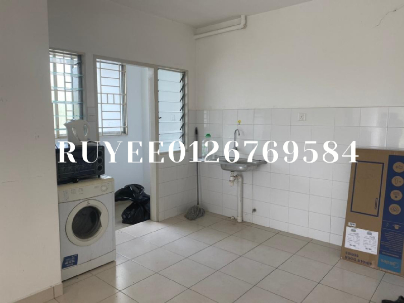 920sqft Seri Baiduri Apartment Partially furnished tenanted basic fan light unit - photo 8