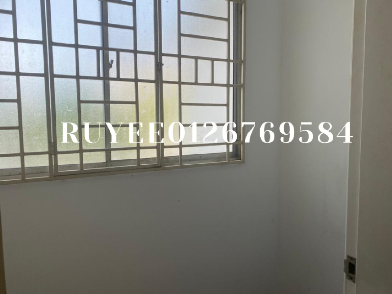 920sqft Seri Baiduri Apartment Partially furnished tenanted basic fan light unit - photo 10