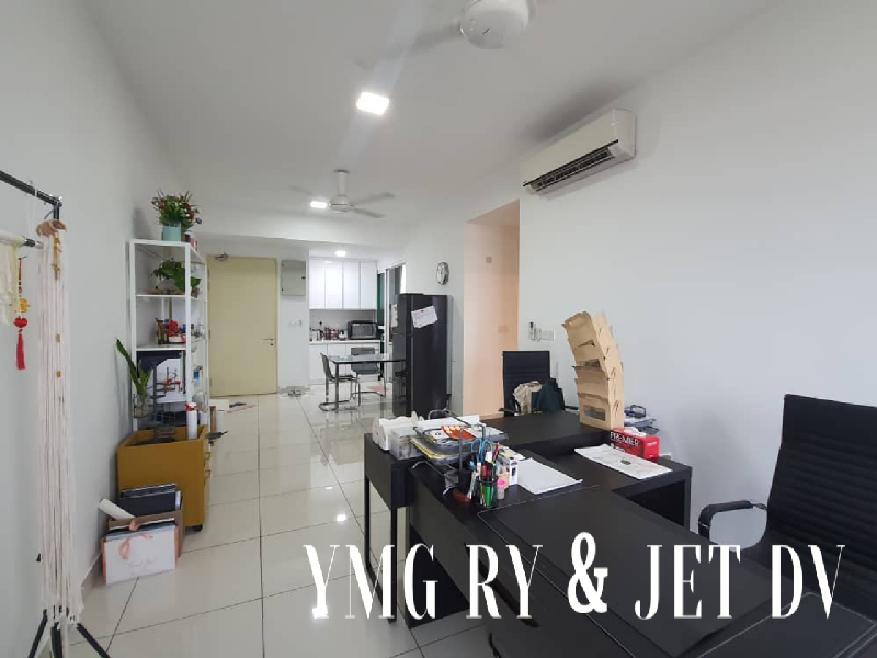Impiria residence 855sqft Tip top condition Below market value - photo 5