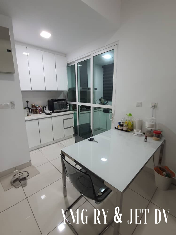 Impiria residence 855sqft Tip top condition Below market value - photo 10