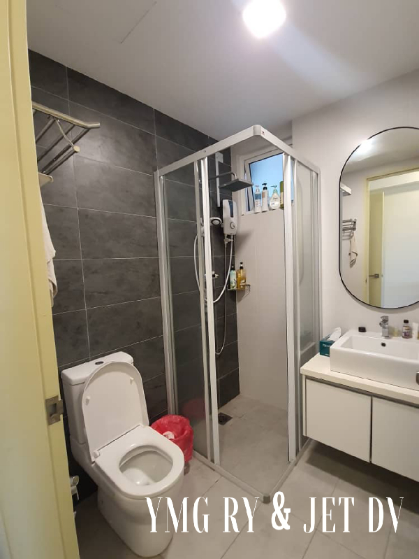 Impiria residence 855sqft Tip top condition Below market value - photo 11